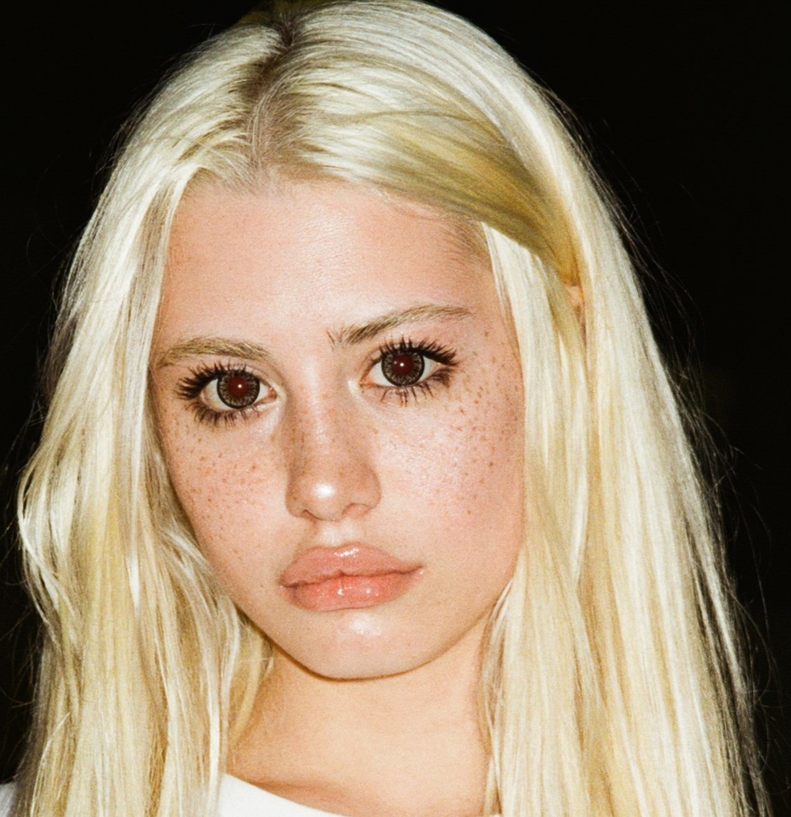 HOFMANNITA грудь